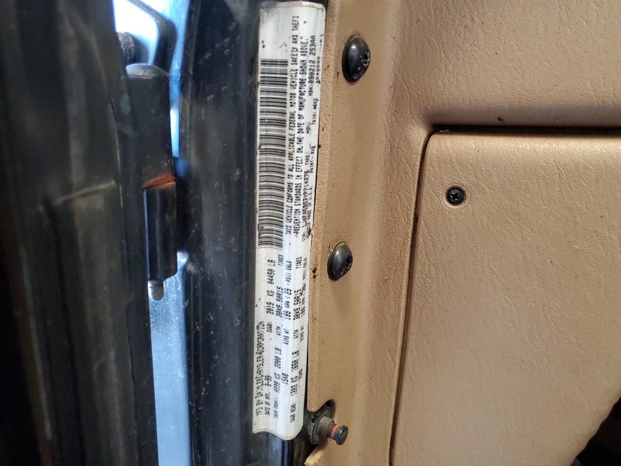 2000 Jeep Wrangler VIN 1J4FA59S7YP714276 Copart auction photo, undercarriage / front end damage thumbnail 14