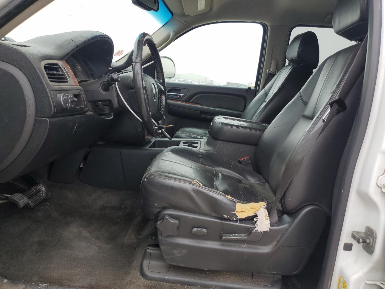 2008 Chevrolet Suburban VIN 3GNFC16088G206048 Copart auction photo, side / minor dent/scratches damage thumbnail 7