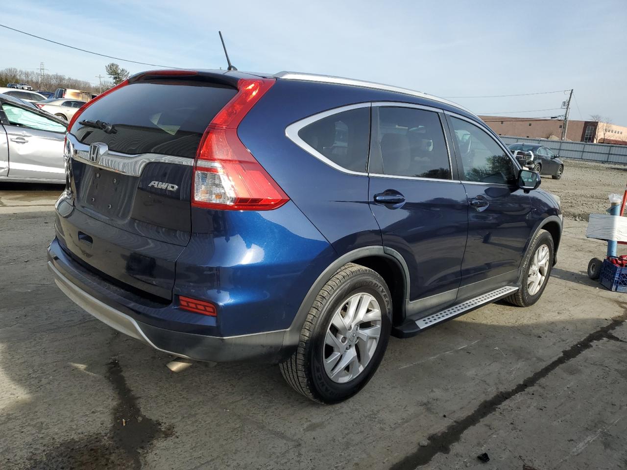 2016 Honda CR-V VIN 2HKRM4H52GH655552 Copart auction photo, front end / minor dent/scratches damage thumbnail 3