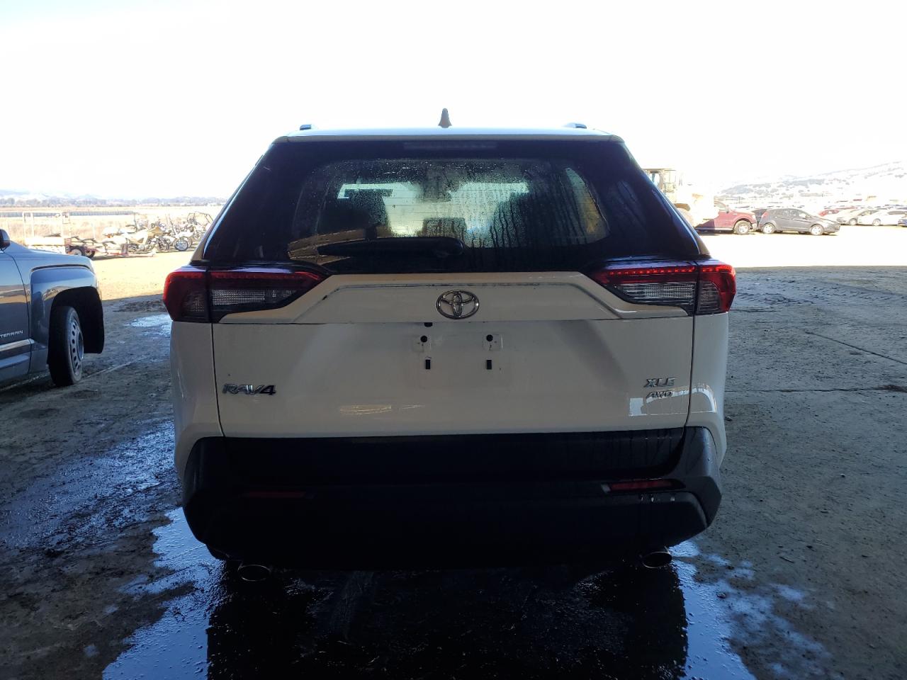 2022 Toyota RAV 4 VIN 2T3P1RFV2NC308777 Copart auction photo, front end damage thumbnail 6