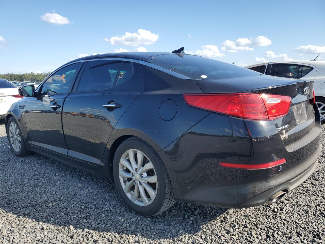 2015 KIA Optima VIN 5XXGM4A75FG509336 Copart auction photo, water/flood / minor dent/scratches damage thumbnail 2