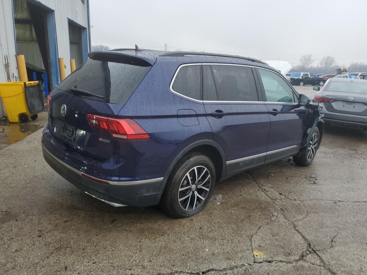 2021 Volkswagen Tiguan VIN 3VV2B7AX0MM140027 Copart auction photo, front end damage thumbnail 3