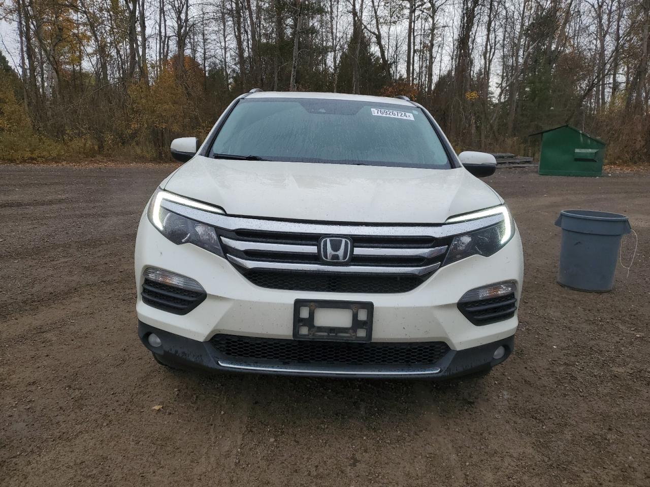 2017 Honda Pilot VIN 5FNYF6H9XHB501398 Copart auction photo, side / rear end damage thumbnail 5