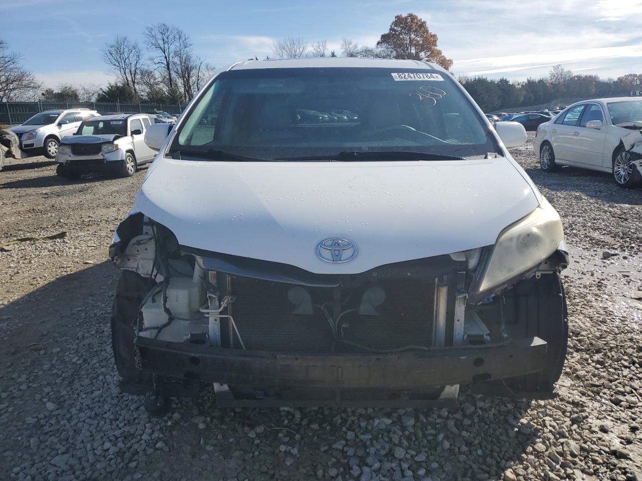 2013 Toyota Sienna VIN 5TDDK3DCXDS053356 Copart auction photo, front end damage thumbnail 5