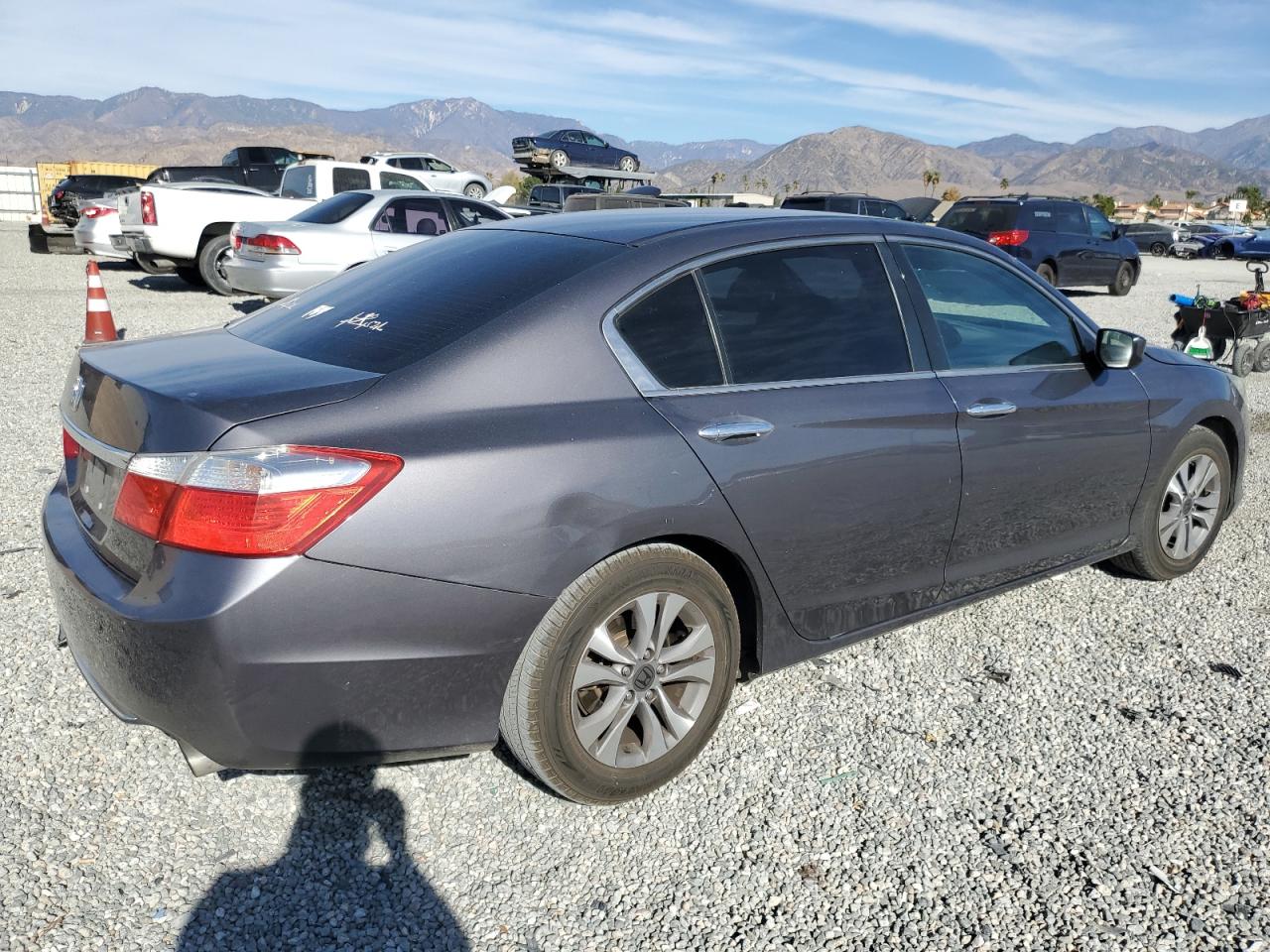 2015 Honda Accord VIN 1HGCR2F32FA035790 Copart auction photo, front end / side damage thumbnail 3