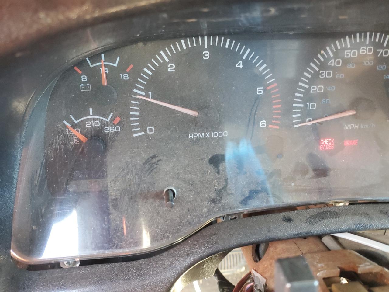 1998 Dodge RAM VIN 1B7HF16Y7WS633175 Copart auction photo, rear end damage thumbnail 9