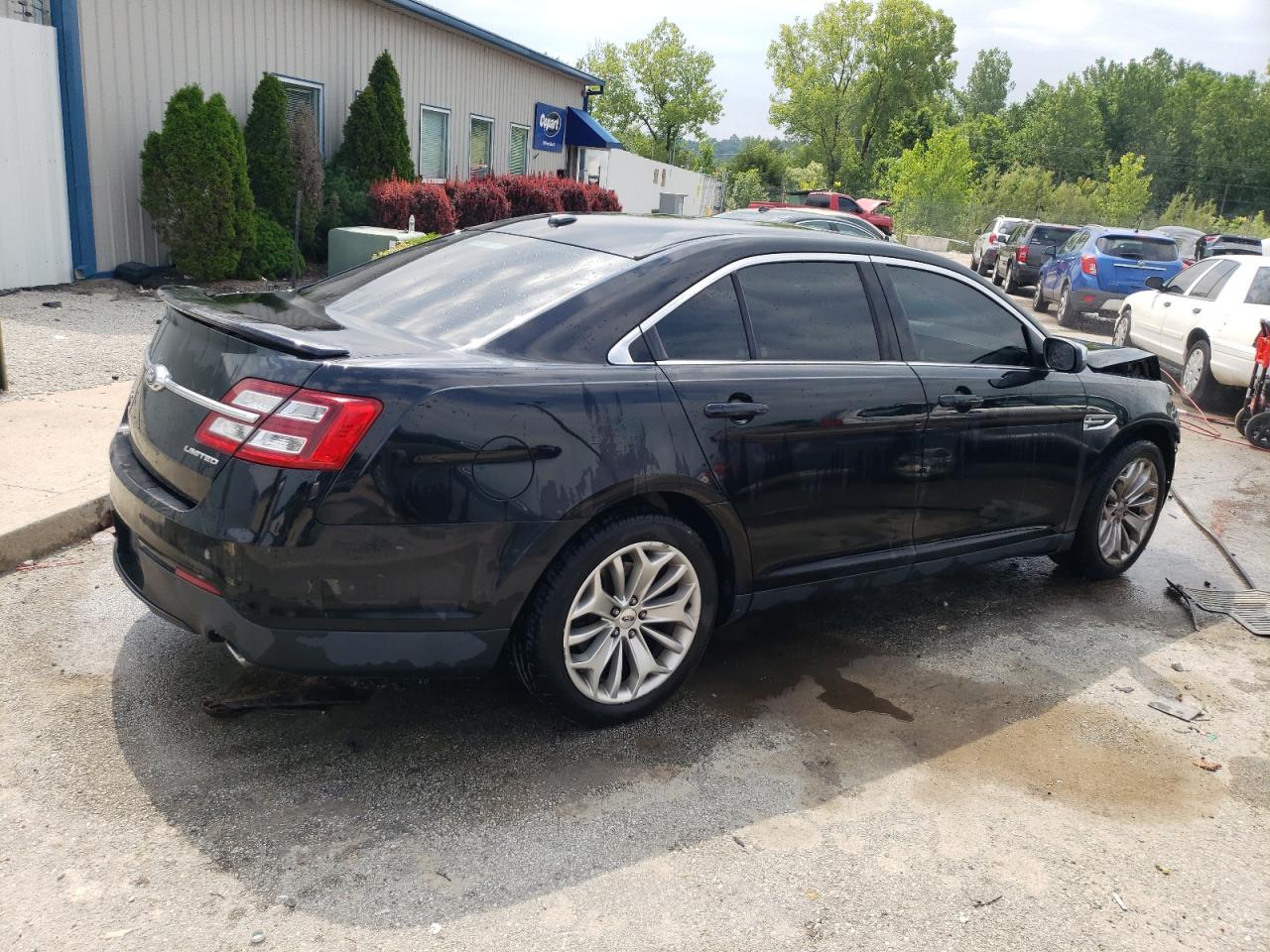 2017 Ford Taurus VIN 1FAHP2F83HG123422 Copart auction photo, front end damage thumbnail 3