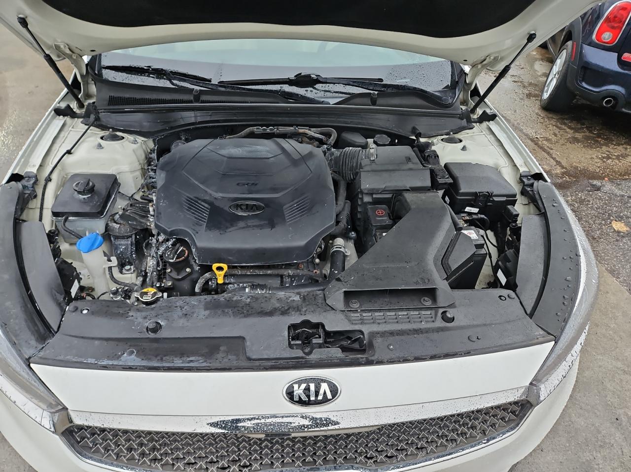 2017 KIA Cadenza VIN KNALC4J17H5049226 Copart auction photo, normal wear / minor dent/scratches damage thumbnail 7