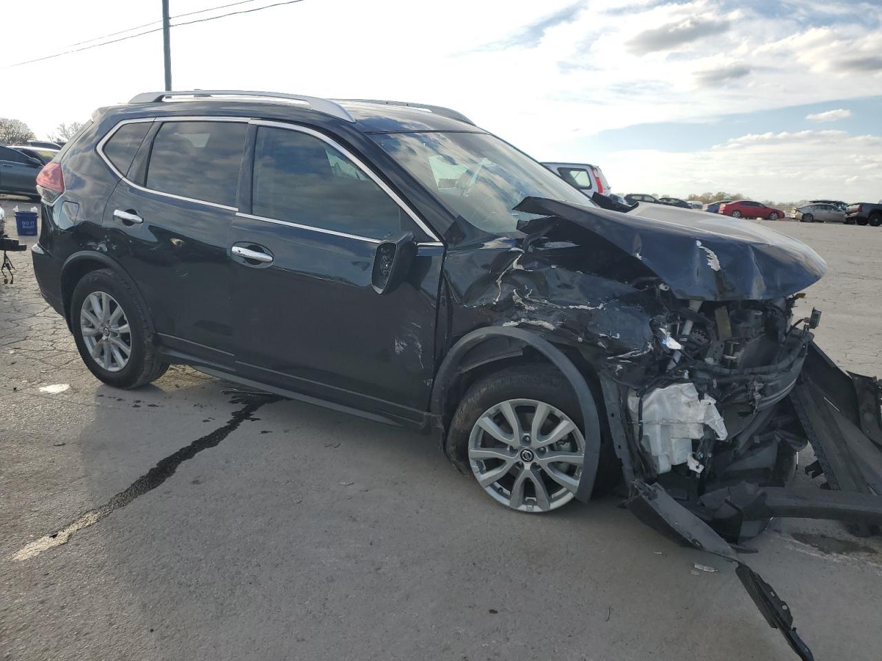 2020 Nissan Rogue VIN JN8AT2MT8LW013807 Copart auction photo, front end / side damage thumbnail 4