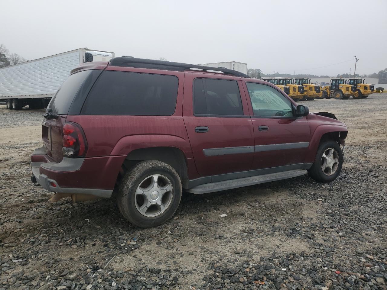 2005 Chevrolet TrailBlazer VIN 1GNES16S356144846 Copart auction photo, front end / side damage thumbnail 3