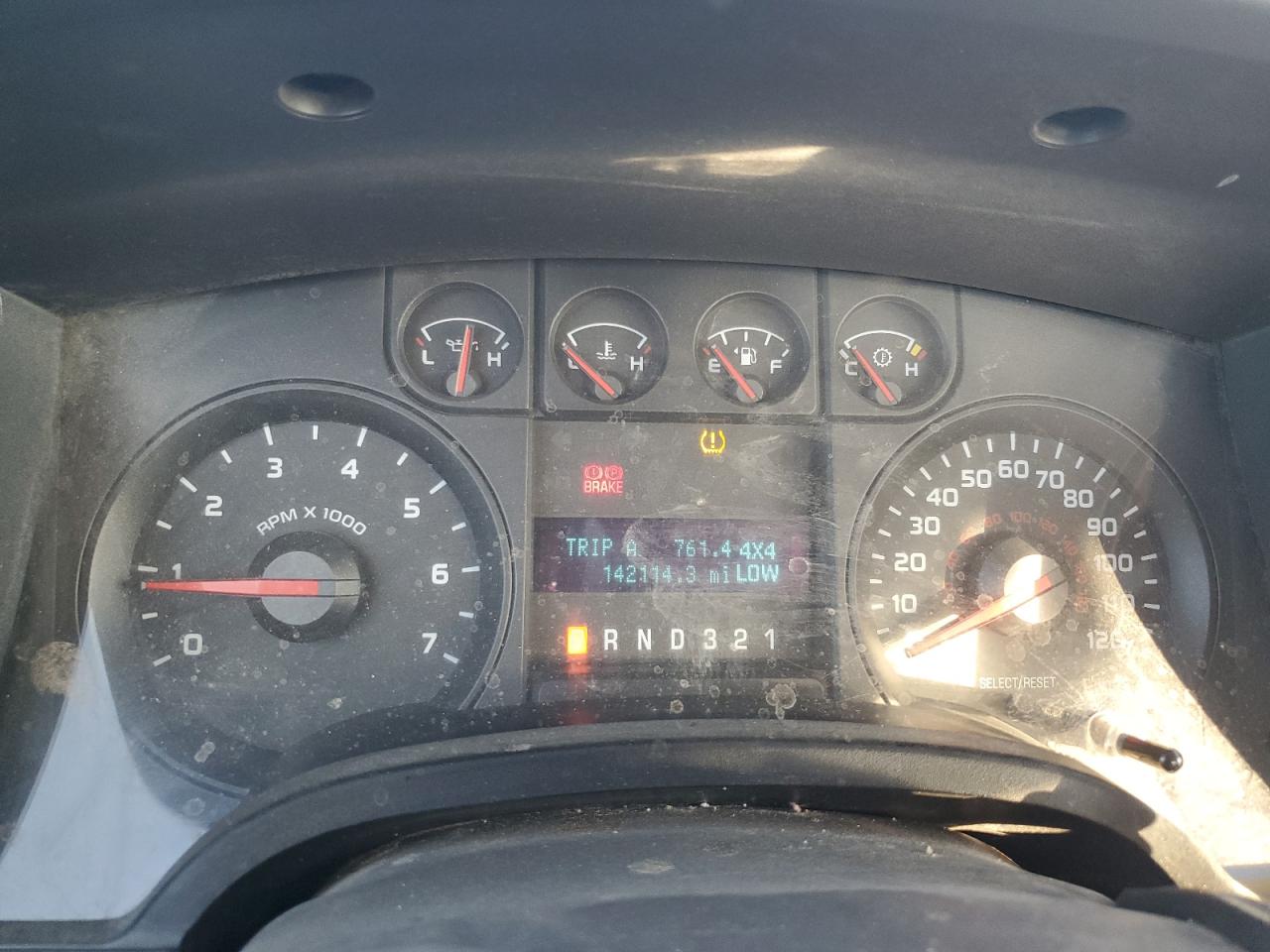 2009 Ford F-150 VIN 1FTPX14V59FA01595 Copart auction photo, front end damage thumbnail 9
