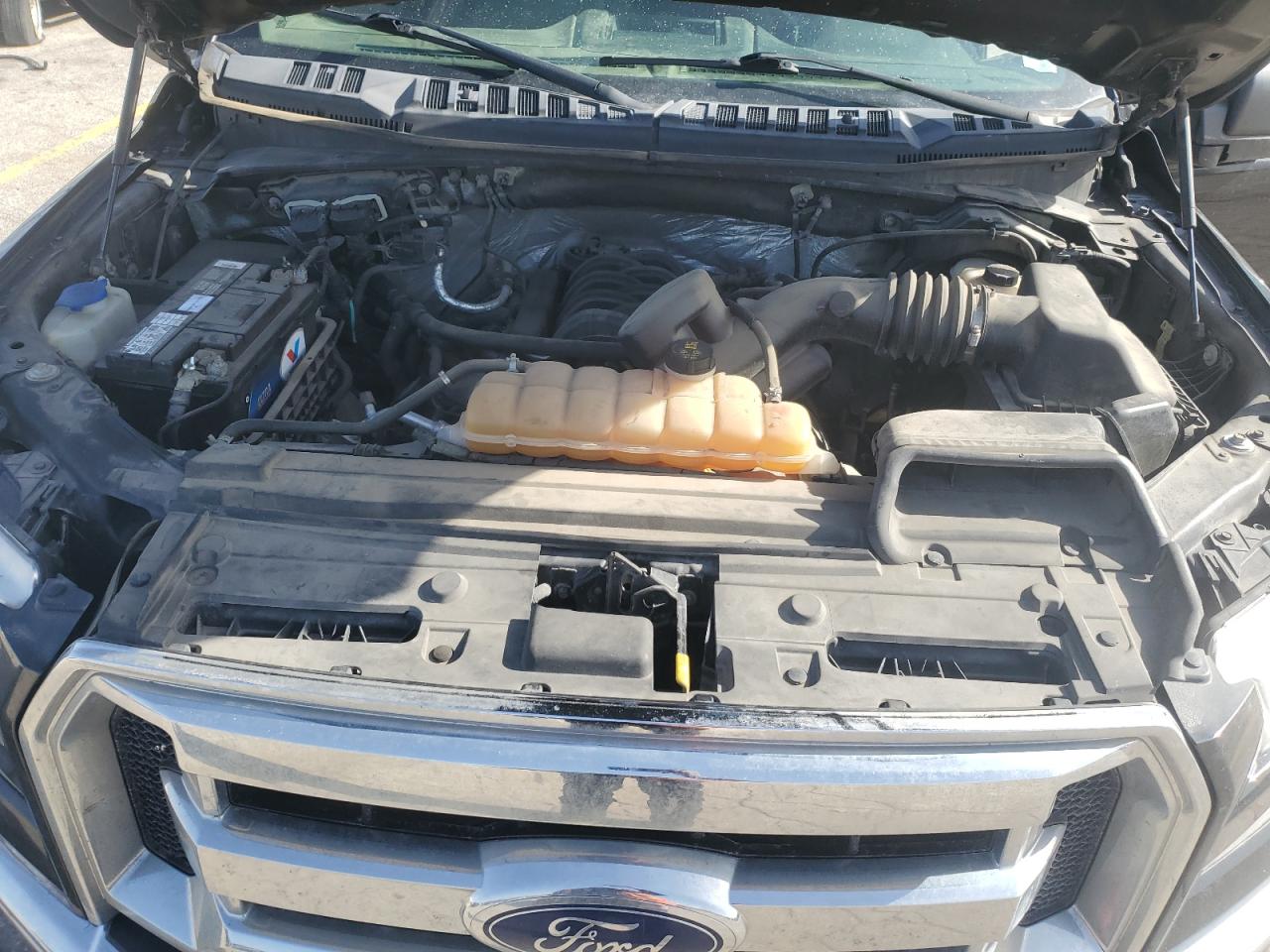 2015 Ford F-150 VIN 1FTFX1EFXFKD92667 Copart auction photo, rear end / all over damage thumbnail 11