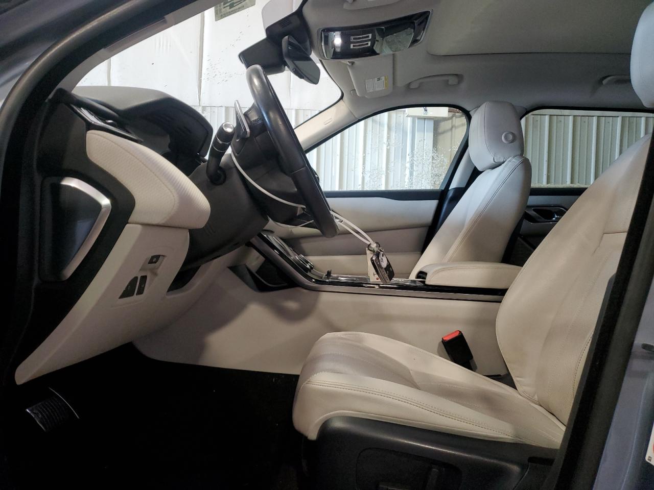 2019 Land Rover Range Rover VIN SALYL2FV1KA209889 Copart auction photo, side / rear end damage thumbnail 7