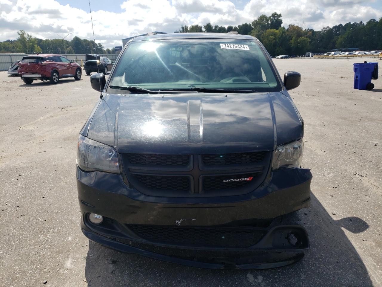2017 Dodge Caravan VIN 2C4RDGEG0HR697097 Copart auction photo, front end / undercarriage damage thumbnail 5