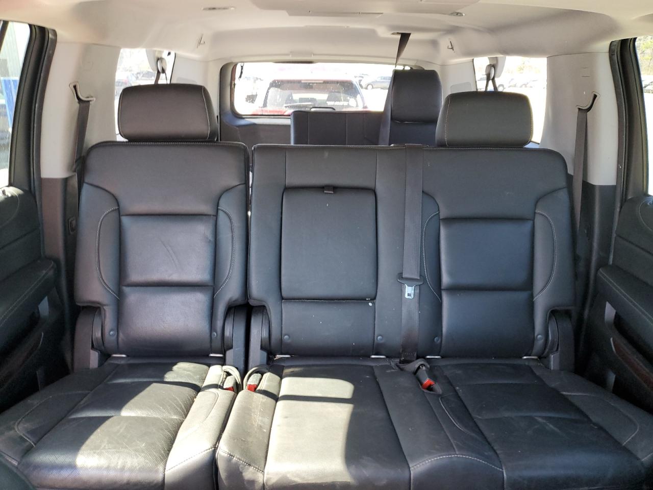 2019 GMC Yukon VIN 1GKS2GKC3KR359669 Copart auction photo, front end / minor dent/scratches damage thumbnail 10