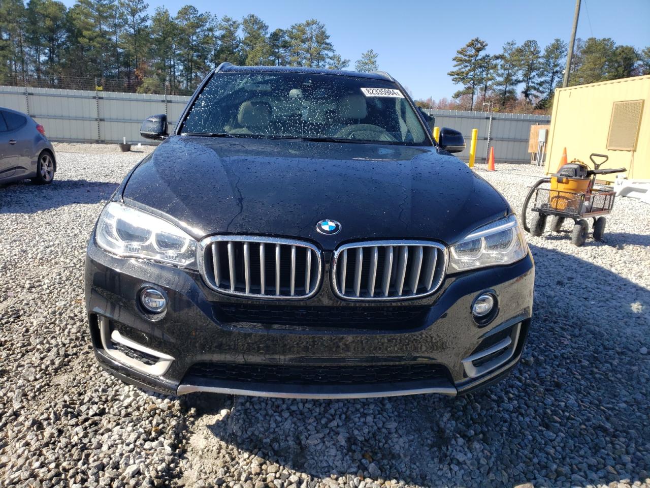 2018 BMW X5 VIN 5UXKR0C55J0X97335 Copart auction photo, side / minor dent/scratches damage thumbnail 5