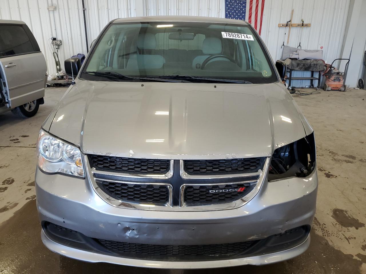 2016 Dodge Caravan VIN 2C4RDGBG6GR176520 Copart auction photo, front end damage thumbnail 5