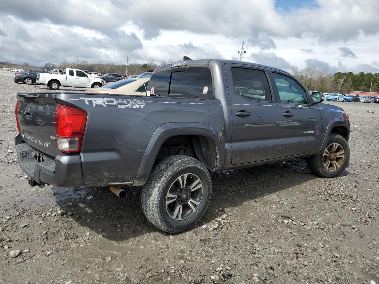 2017 Toyota Tacoma VIN 5TFCZ5AN2HX119178 Copart auction photo, side damage thumbnail 3