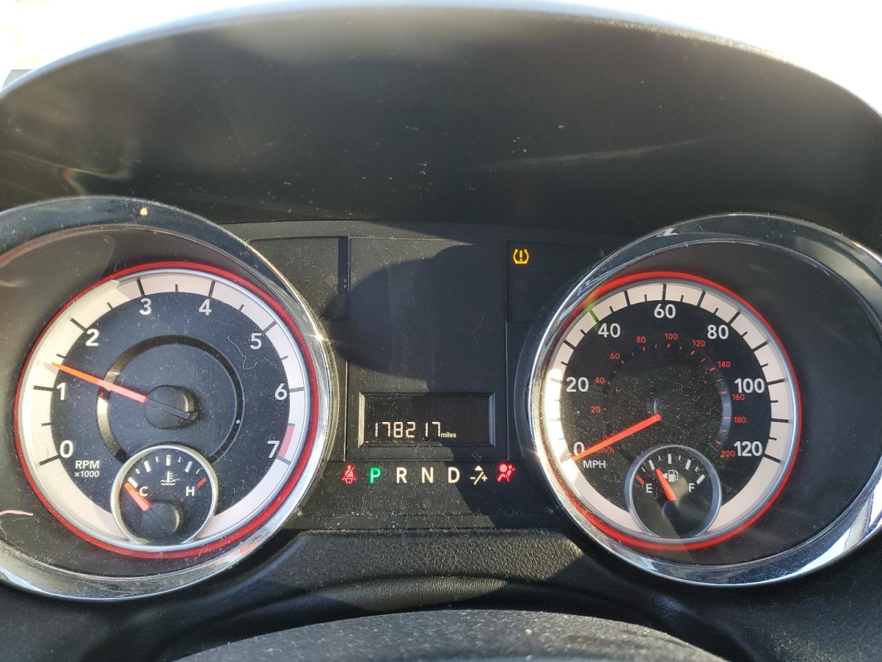 2013 Dodge Caravan VIN 2C4RDGCG0DR503097 Copart auction photo, front end / minor dent/scratches damage thumbnail 9