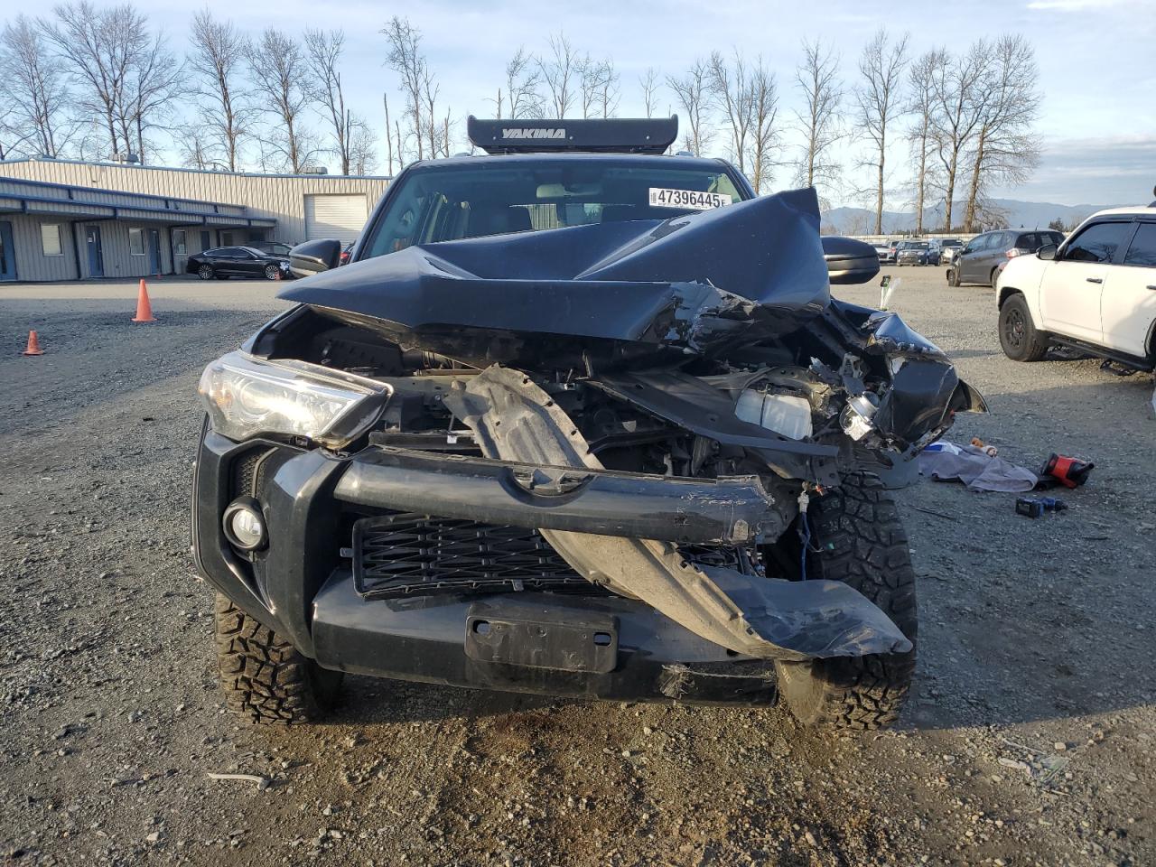 2018 Toyota 4Runner VIN JTEBU5JR8J5531499 Copart auction photo, front end damage thumbnail 5