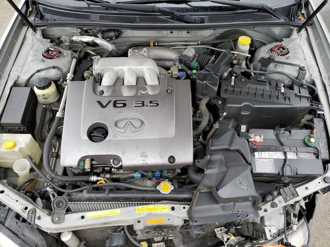 2004 Infiniti I VIN JNKDA31A74T210184 Copart auction photo, front end / minor dent/scratches damage thumbnail 11
