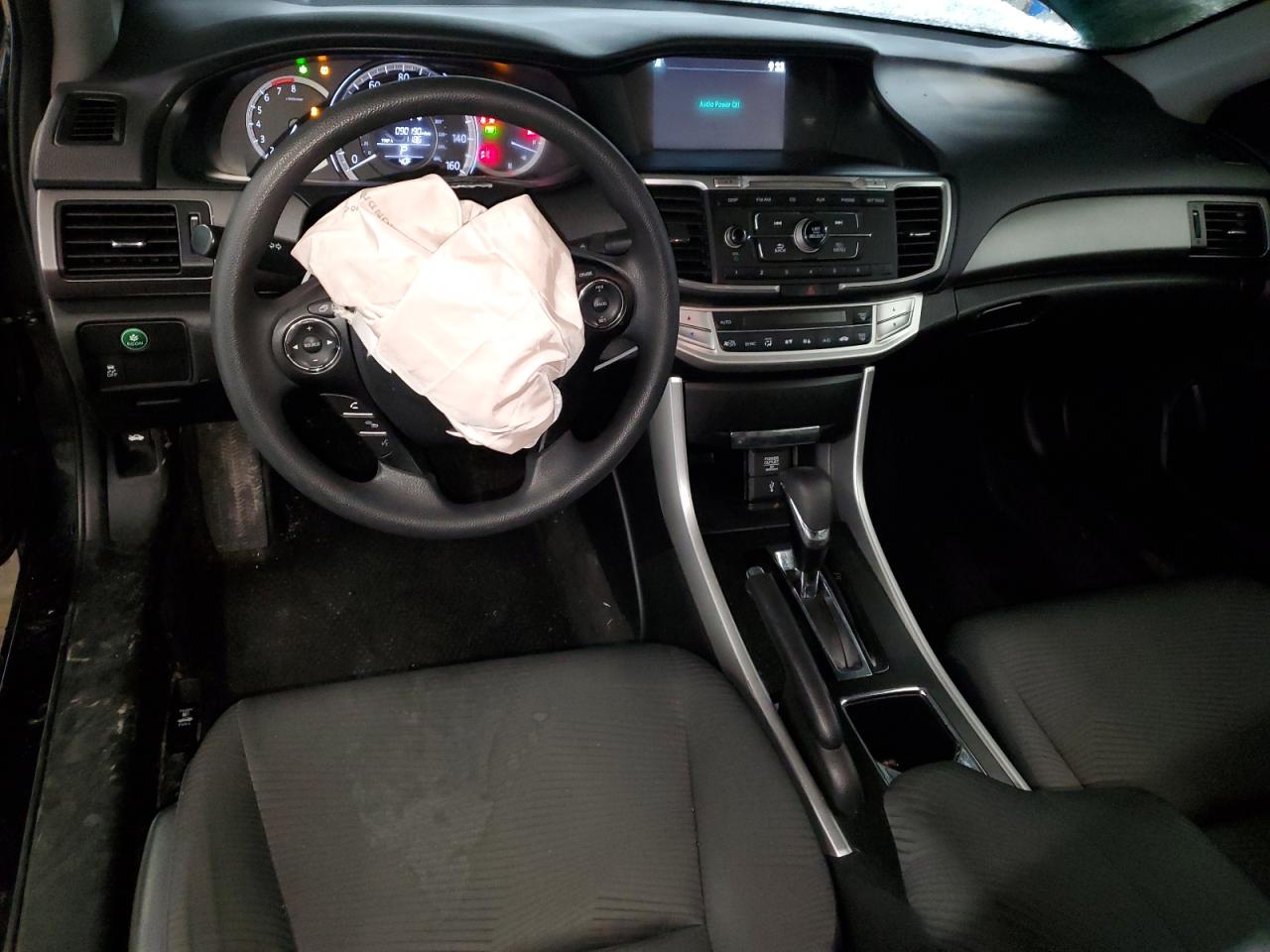 2015 Honda Accord VIN 1HGCR2F37FA105283 Copart auction photo, side / front end damage thumbnail 8