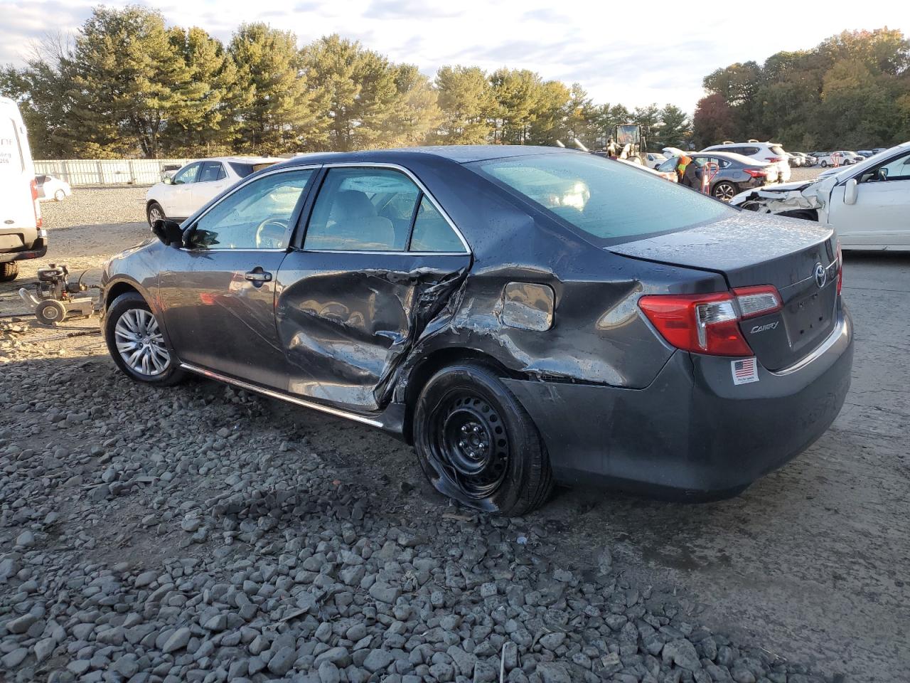 2014 Toyota Camry VIN 4T1BF1FK1EU345572 Copart auction photo, side / minor dent/scratches damage thumbnail 2
