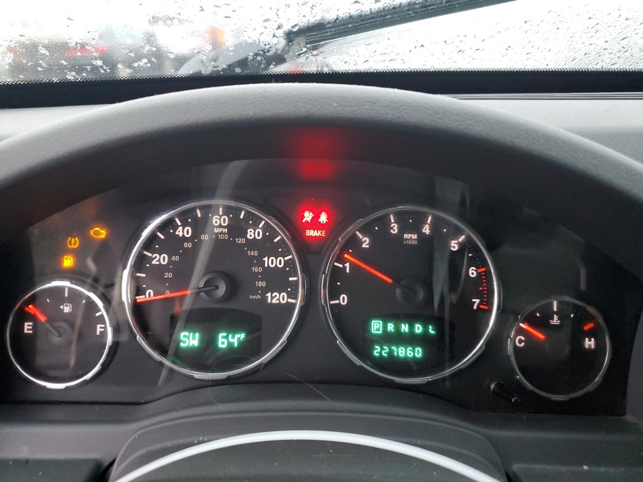 2008 Jeep Liberty (North America) VIN 1J8GP28K38W206796 Copart auction photo, front end / minor dent/scratches damage thumbnail 9