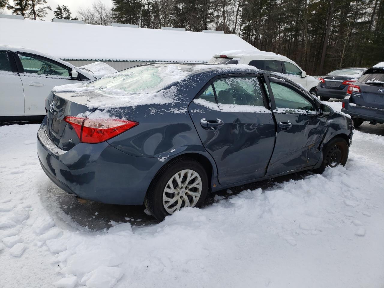 2017 Toyota Corolla VIN 2T1BURHE8HC872669 Copart auction photo, side / front end damage thumbnail 3