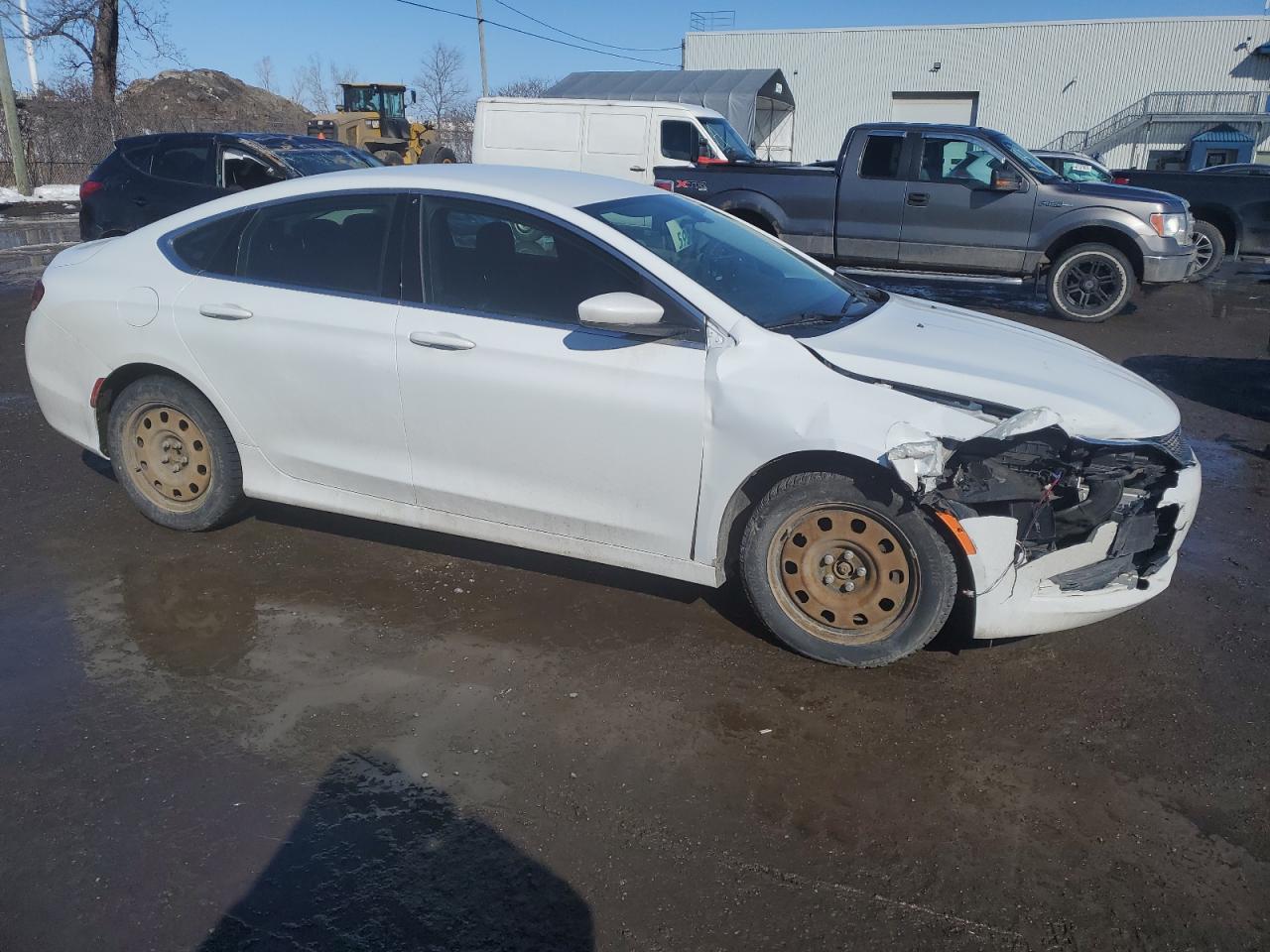 2015 Chrysler 200 VIN 1C3CCCFB8FN640875 Copart auction photo, front end damage thumbnail 4