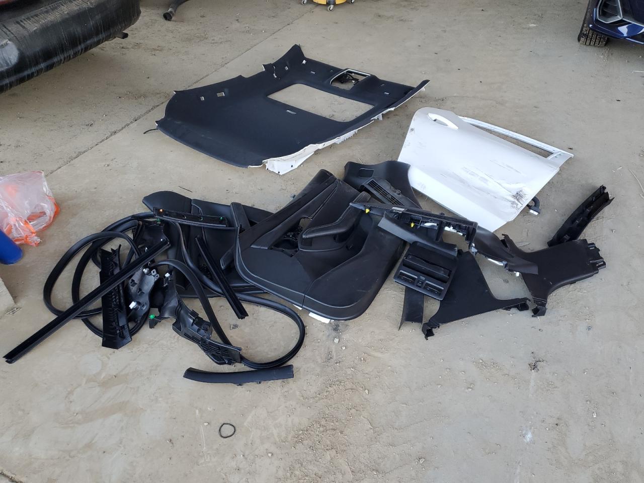 2024 Mazda 3 VIN JM1BPAMMXR1651571 Copart auction photo, stripped damage thumbnail 12