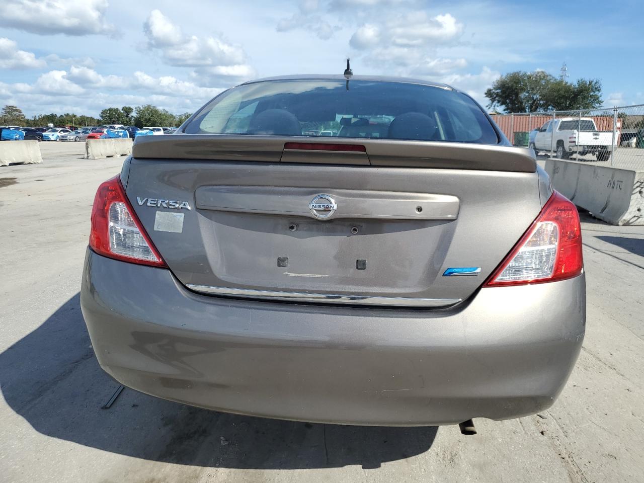 2014 Nissan Versa VIN 3N1CN7AP6EL844026 Copart auction photo, minor dent/scratches damage thumbnail 6