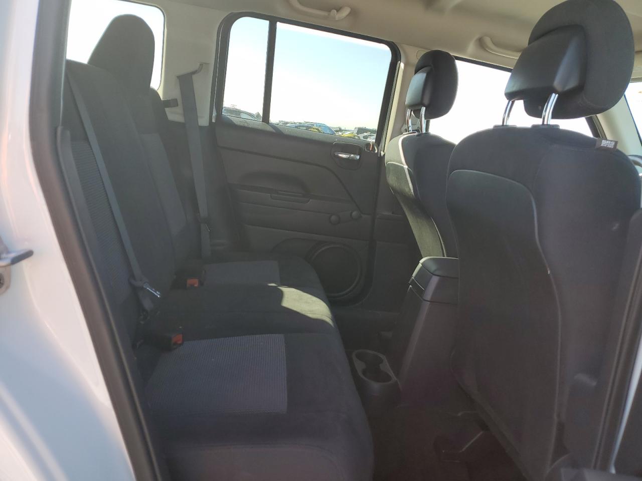 2015 Jeep Liberty (Patriot) VIN 1C4NJPBA0FD170829 Copart auction photo, rear end damage thumbnail 11