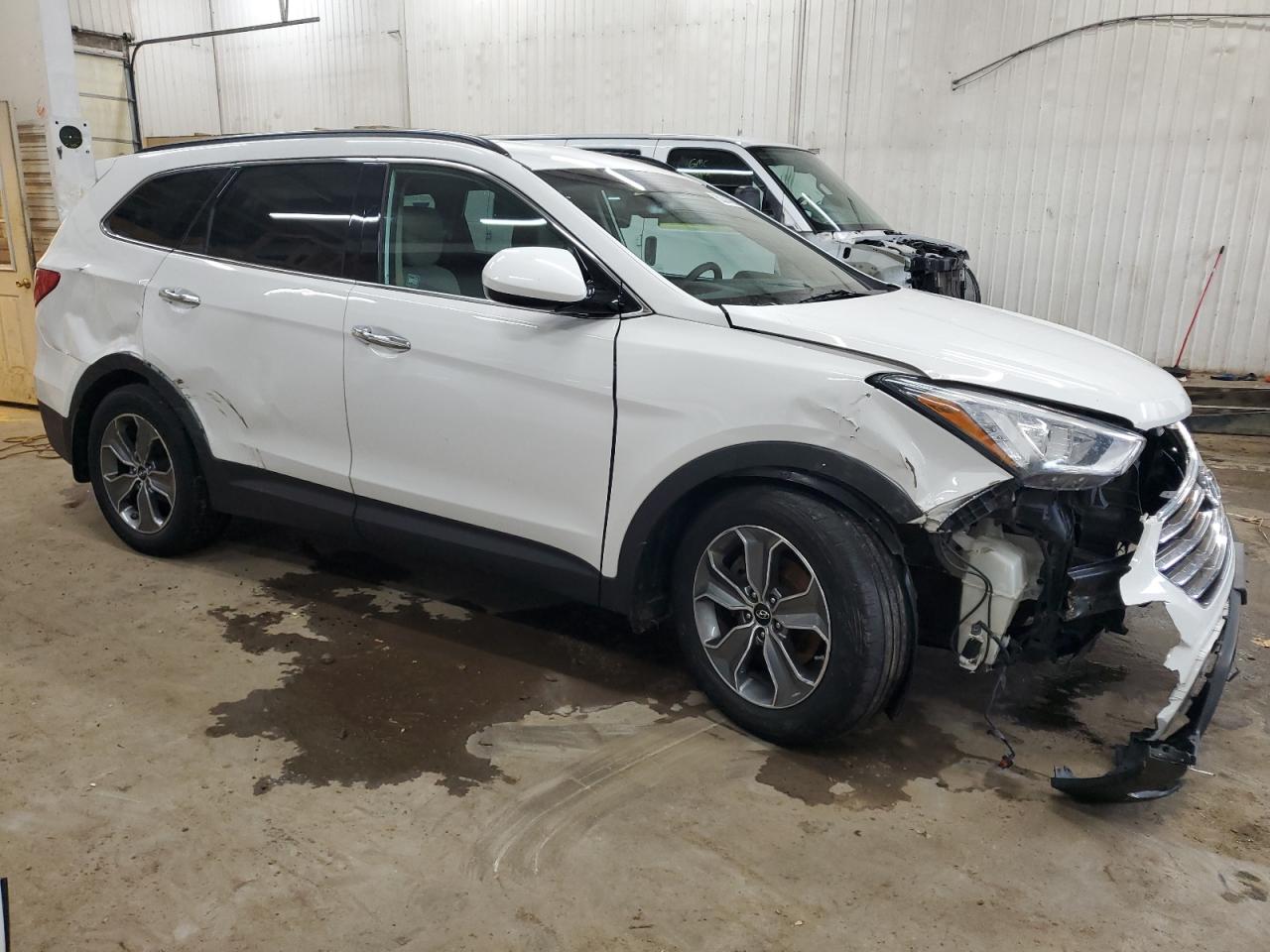 2016 Hyundai Santa Fe VIN KM8SMDHF0GU148080 Copart auction photo, all over / hail damage thumbnail 4