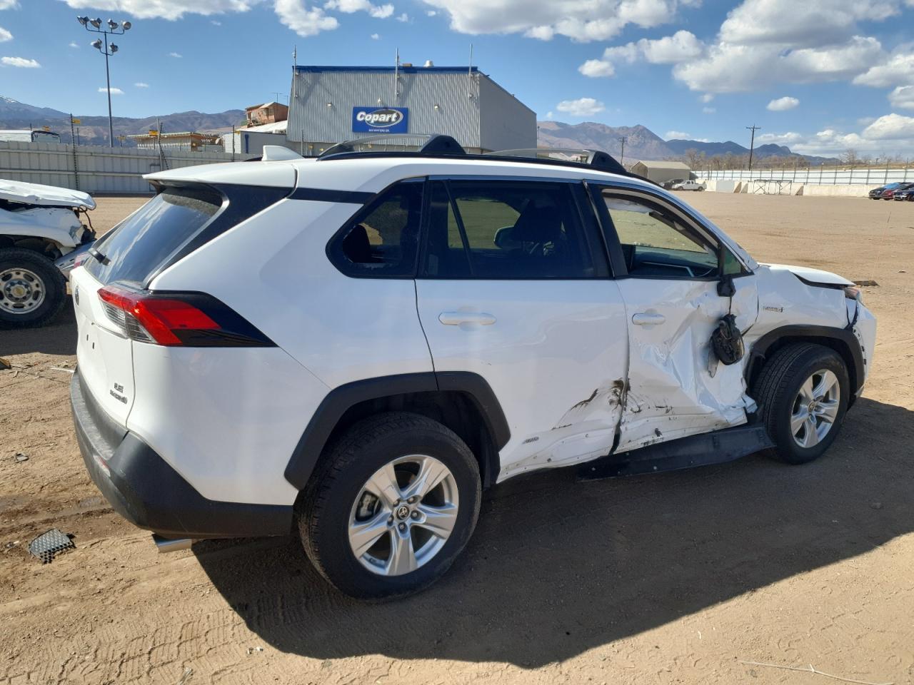 2021 Toyota RAV 4 VIN 4T3MWRFV8MU024474 Copart auction photo, side / front end damage thumbnail 3