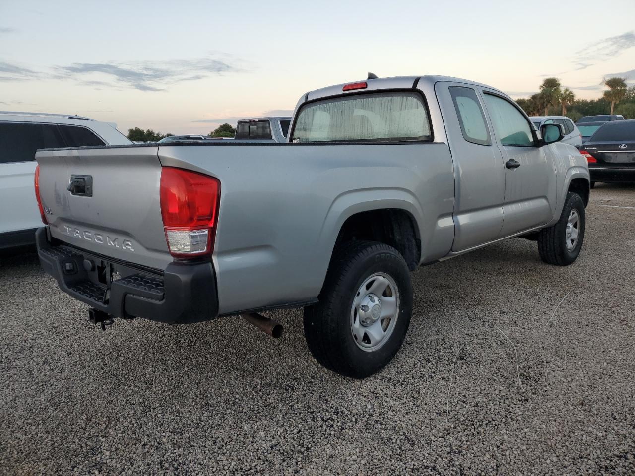 2017 Toyota Tacoma VIN 5TFSX5EN1HX052262 Copart auction photo, water/flood damage thumbnail 3
