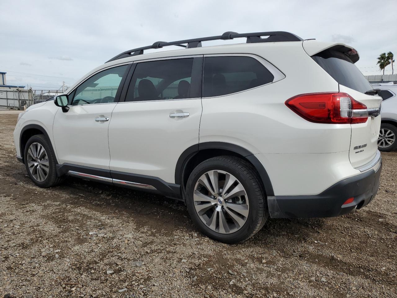 2020 Subaru Ascent VIN 4S4WMARD7L3451631 Copart auction photo, partial repair / minor dent/scratches damage thumbnail 2