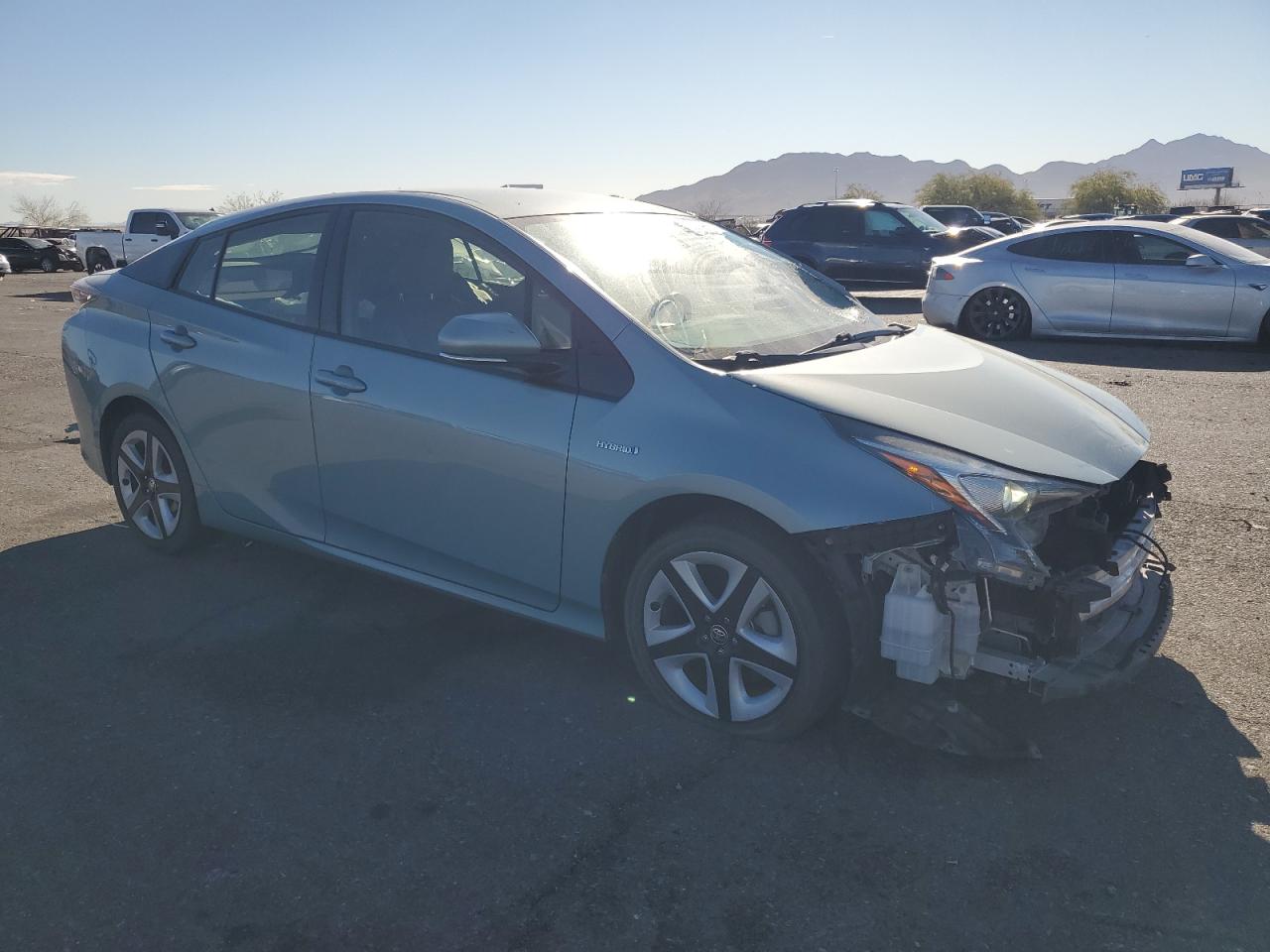 2018 Toyota Prius VIN JTDKARFUXJ3066530 Copart auction photo, front end / side damage thumbnail 4