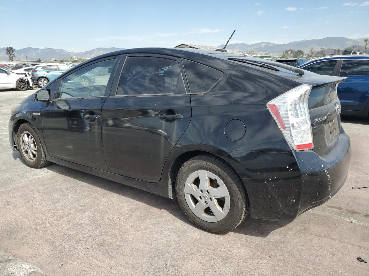 2011 Toyota Prius VIN JTDKN3DU2B5324677 Copart auction photo, front end damage thumbnail 2
