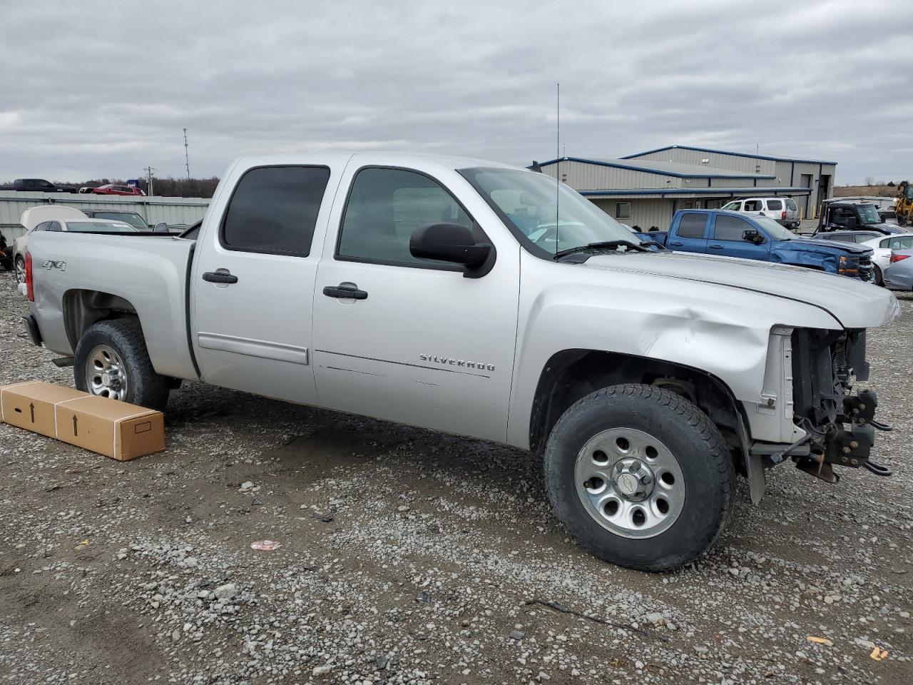 2011 Chevrolet Silverado VIN 3GCPKREA0BG227136 Copart auction photo, front end damage thumbnail 4