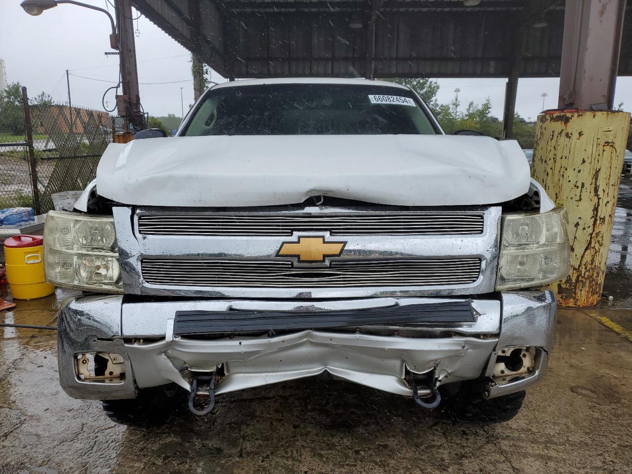 2013 Chevrolet Silverado VIN 1GCRKSE78DZ305637 Copart auction photo, front end damage thumbnail 5