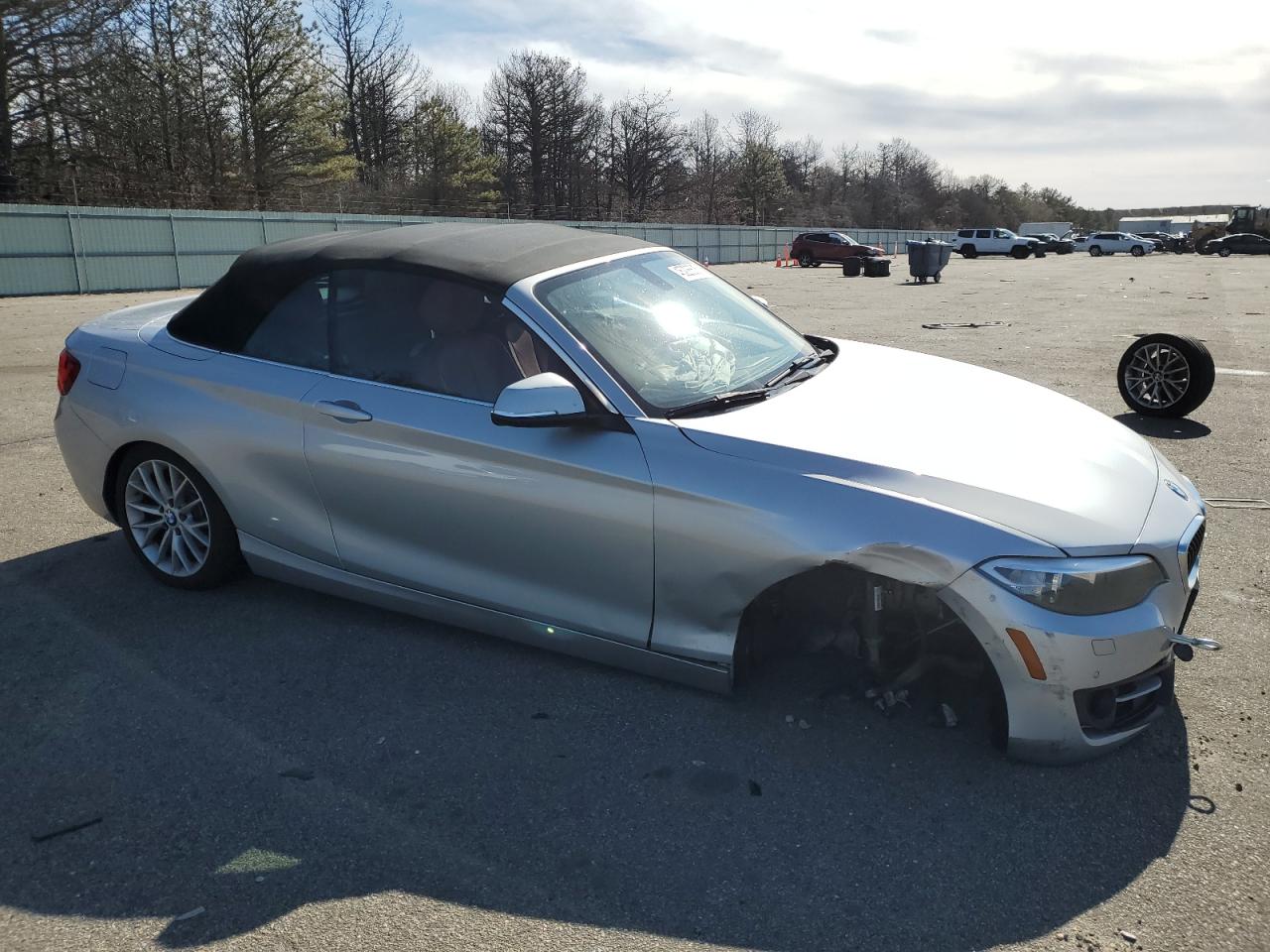 2016 BMW 2er VIN WBA1L9C57GV767345 Copart auction photo, front end / minor dent/scratches damage thumbnail 4