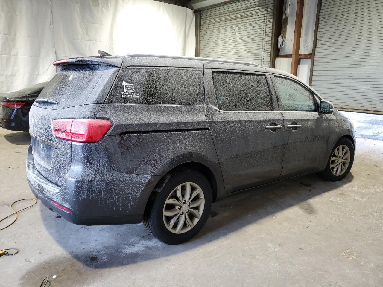 2021 KIA Sedona VIN KNDMB5C10M6674567 Copart auction photo, front end / minor dent/scratches damage thumbnail 3