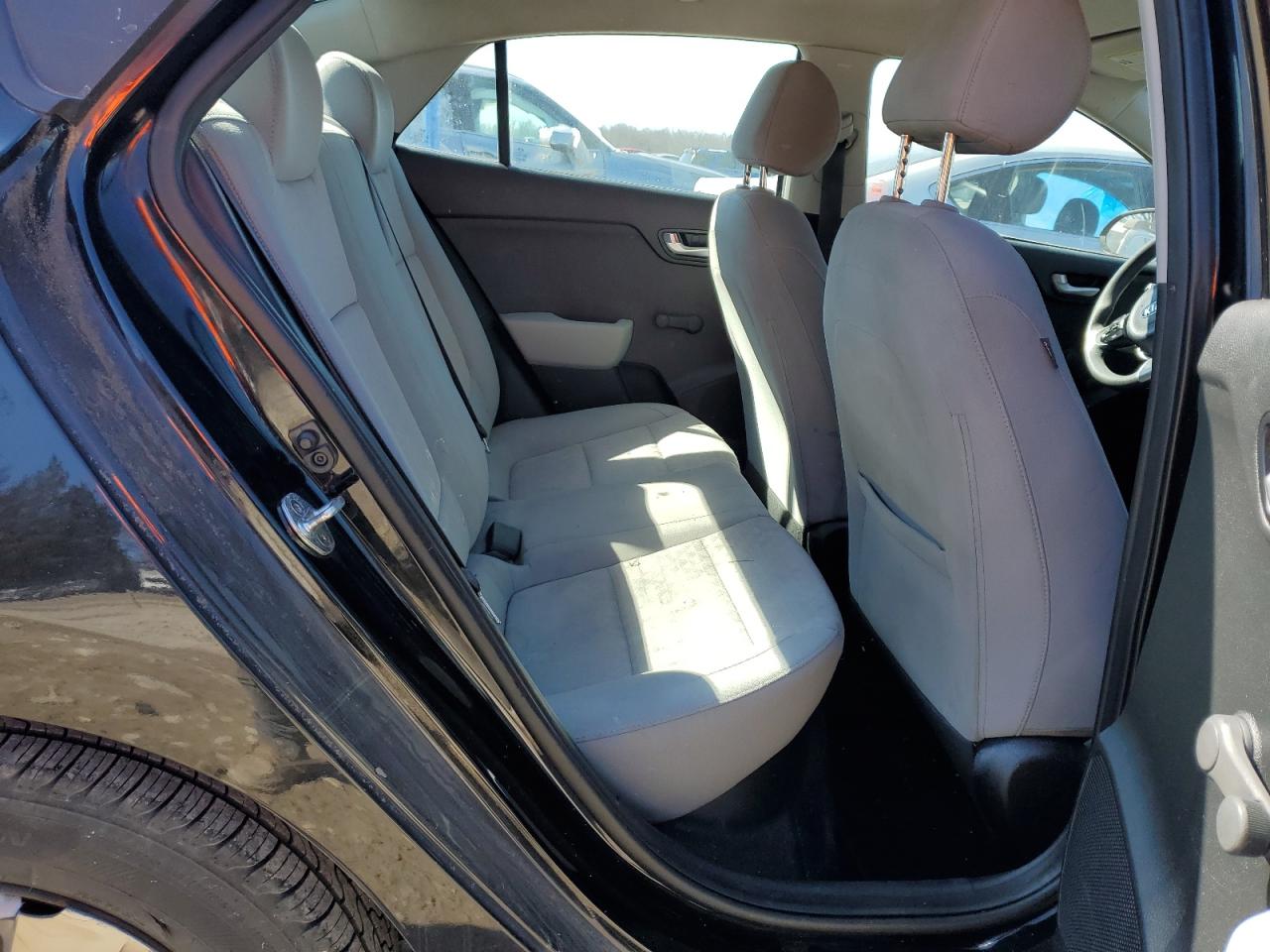 2018 KIA Rio VIN 3KPA24AB9JE066352 Copart auction photo, front end / minor dent/scratches damage thumbnail 10