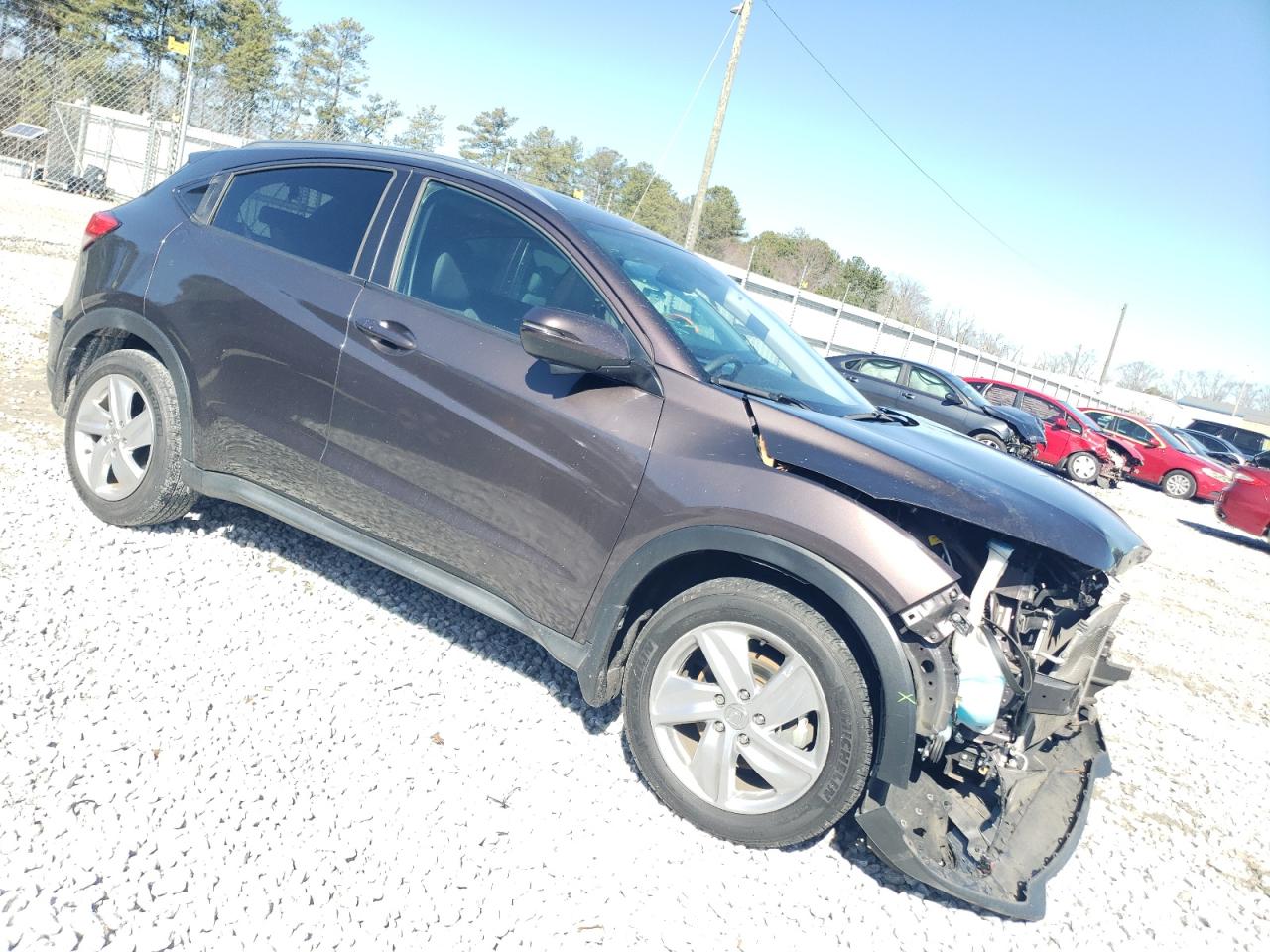 2020 Honda HR-V VIN 3CZRU5H57LM711490 Copart auction photo, front end / minor dent/scratches damage thumbnail 4