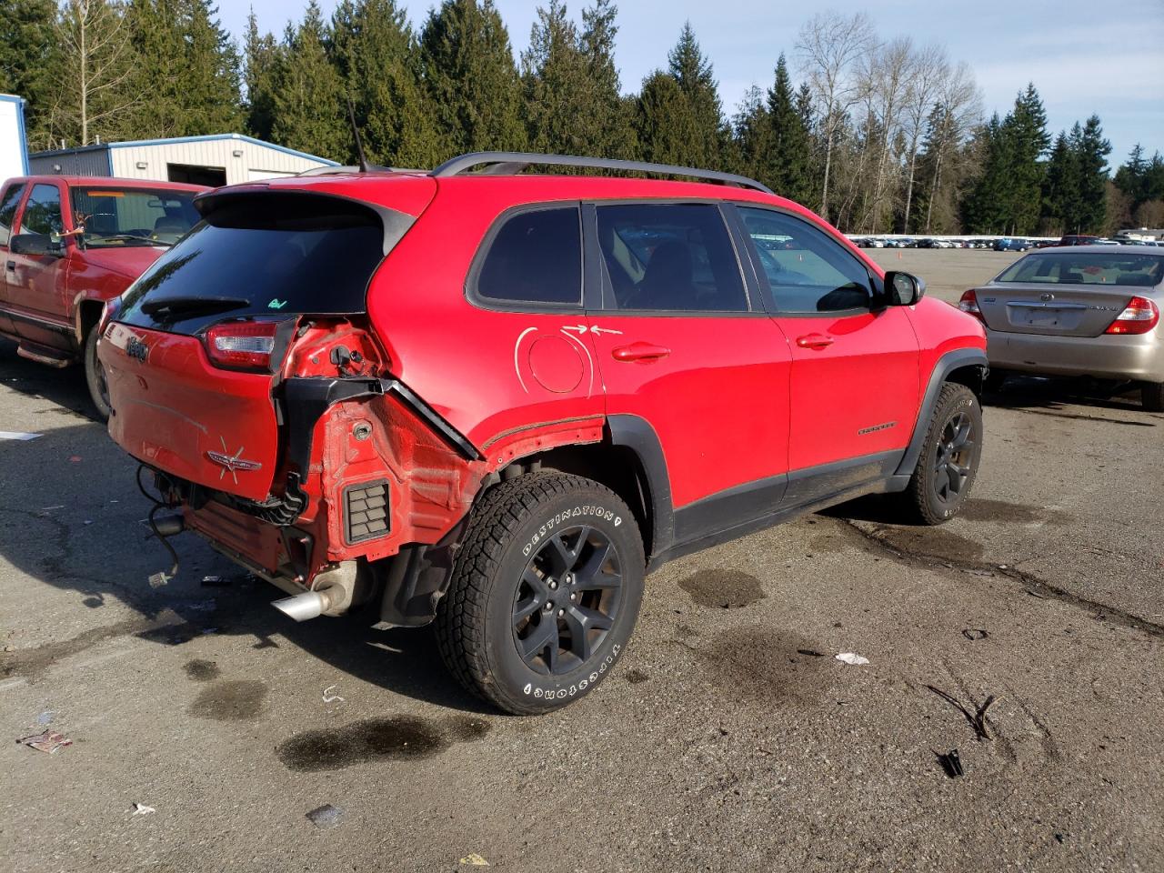 2017 Jeep Cherokee VIN 1C4PJMBSXHW601510 Copart auction photo, rear end / front end damage thumbnail 3