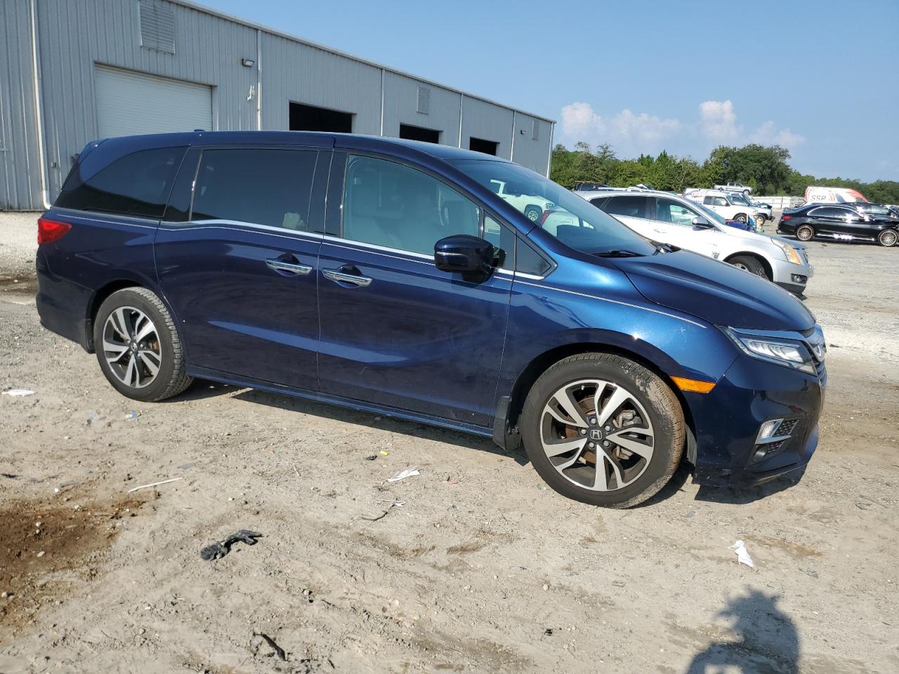 2019 Honda Odyssey VIN 5FNRL6H93KB116074 Copart auction photo, front end damage thumbnail 4