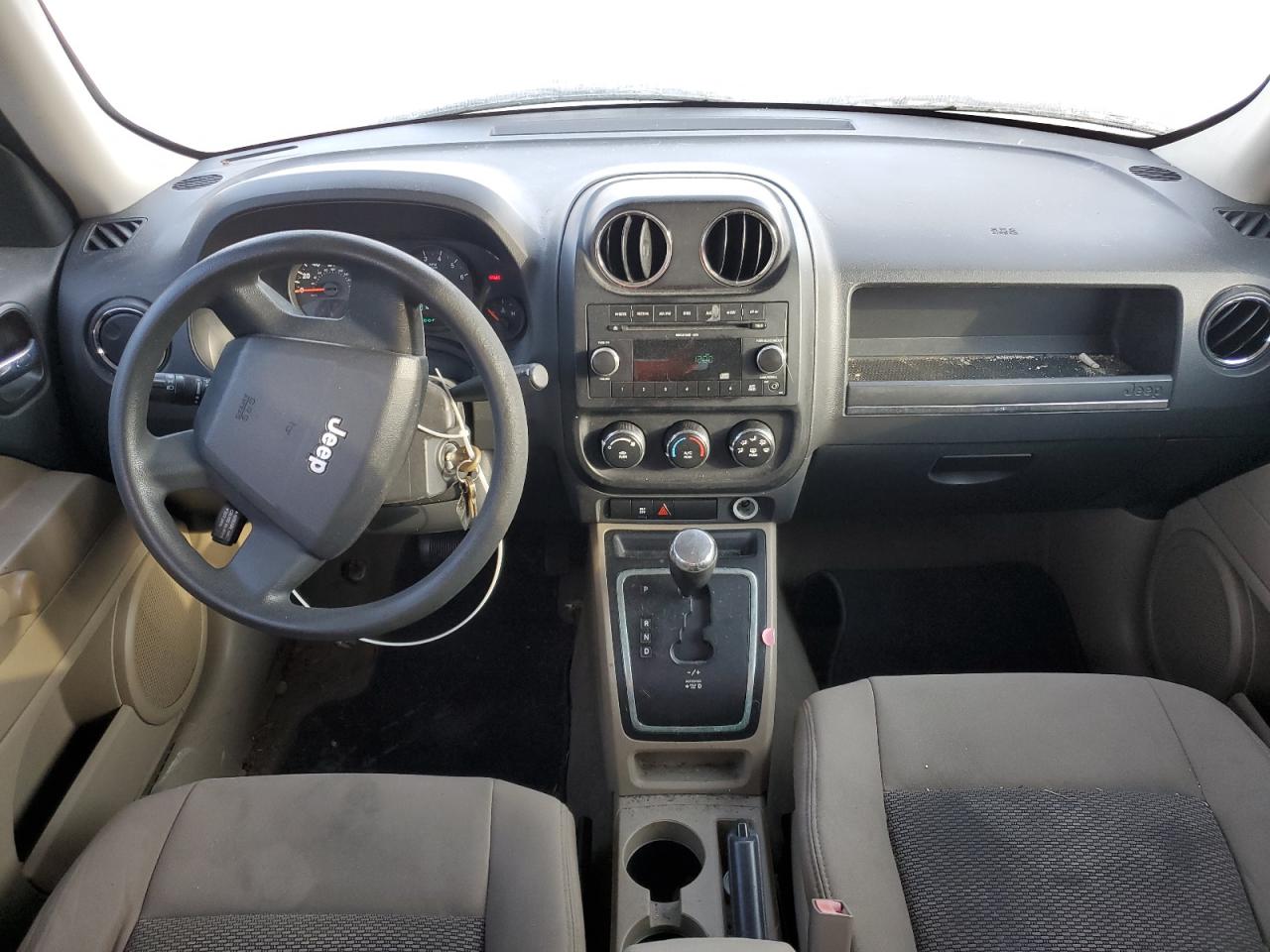 2010 Jeep Liberty (Patriot) VIN 1J4NT2GB4AD503020 Copart auction photo, minor dent/scratches damage thumbnail 8