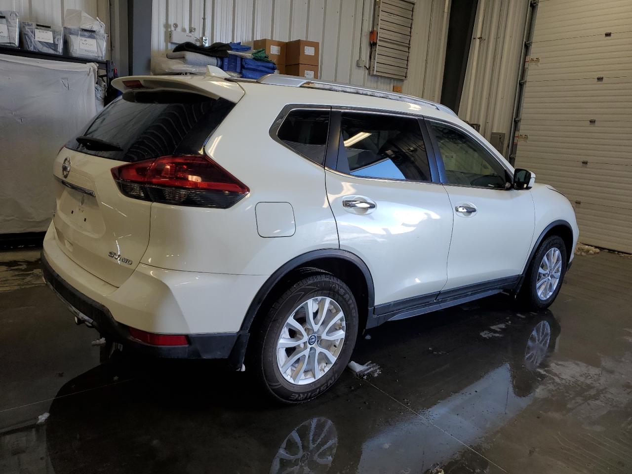 2018 Nissan Rogue VIN 5N1AT2MV6JC738135 Copart auction photo, minor dent/scratches / normal wear damage thumbnail 3