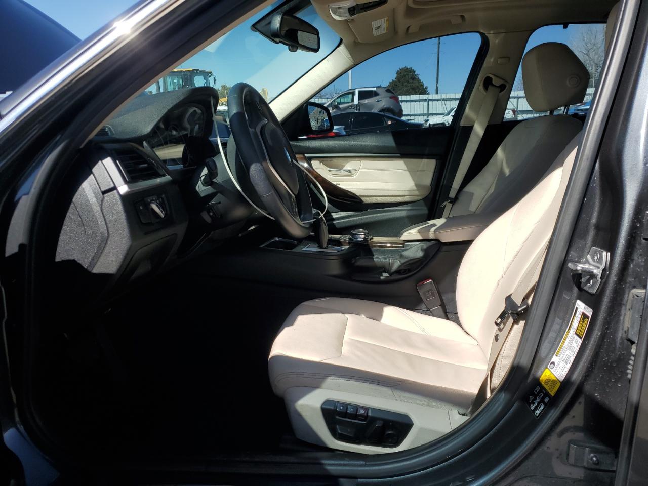 2015 BMW 3er VIN WBA3B3C50FF548227 Copart auction photo, rear end damage thumbnail 7